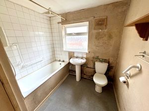 Photo 1- click for photo gallery